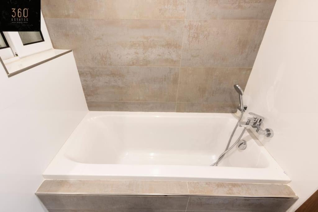 Modern 2Br Apt In The Quaint Village Of Marsaskala & Ac By 360 Estates מראה חיצוני תמונה